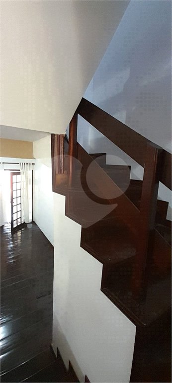 Sobrado à venda com 3 quartos, sendo 1 suíte,  em Vila Lavínia, Mogi das Cruzes, SP
