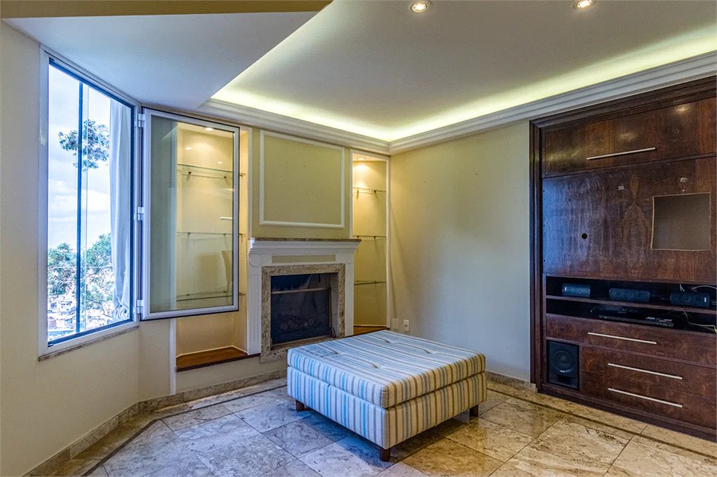 Apartamento à venda com 3 quartos, sendo 2 suítes,  em Vila Andrade, São Paulo, SP