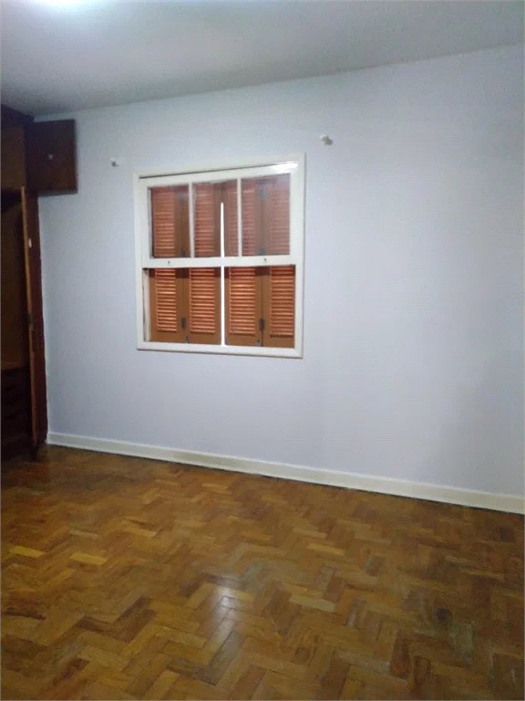 Sobrado à venda com 3 quartos em Vila Cordeiro, São Paulo, SP