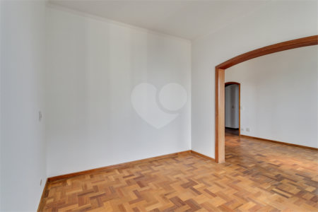 Apartamento à venda com 2 quartos, sendo 1 suíte, em Campo Belo, São Paulo, SP