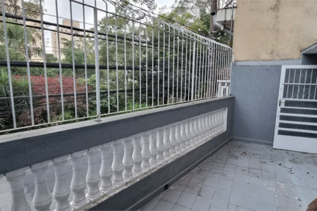 Casa à venda com 3 quartos, sendo 1 suíte, em Jardim Rosa Maria, São Paulo, SP