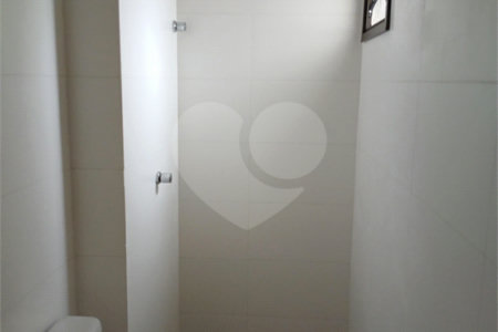 Apartamento à venda com 1 quarto em Vila dos Remédios, São Paulo, SP