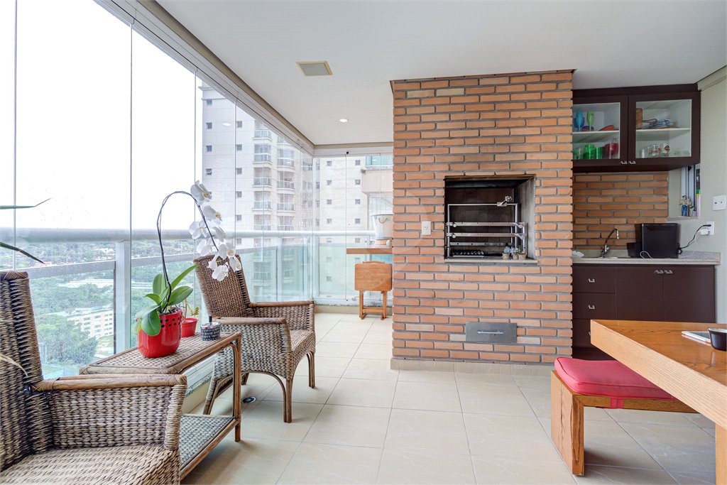 Apartamento à venda com 4 suítes em Brooklin Paulista, São Paulo, SP