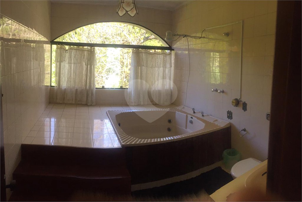 Sítio à venda com 9 quartos, sendo 4 suítes, em Remédios, Mairiporã, SP