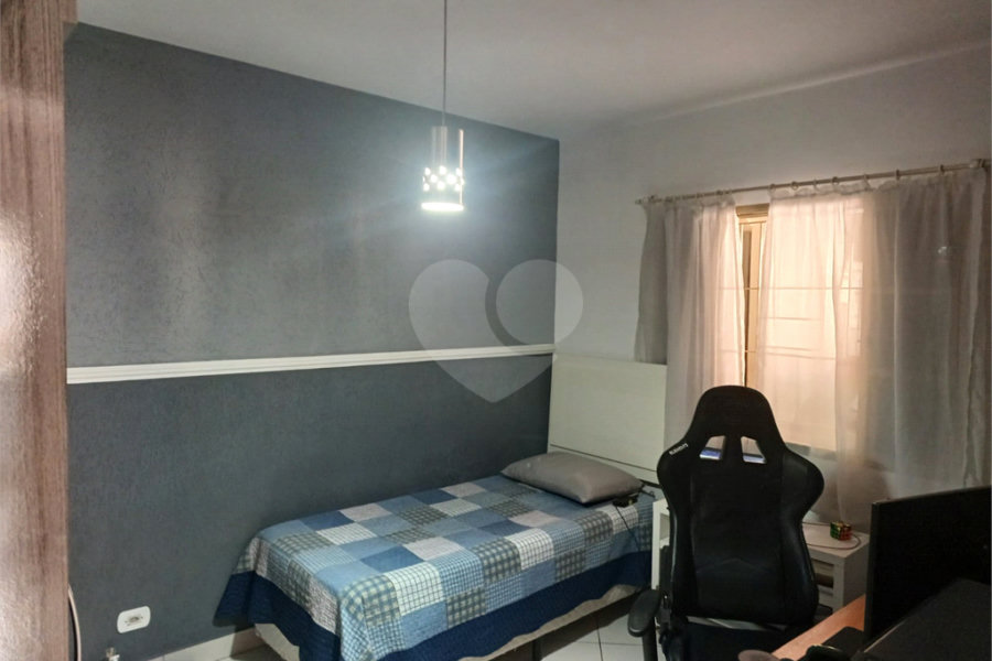 Sobrado à venda com 6 quartos em Jardim Peri, São Paulo, SP