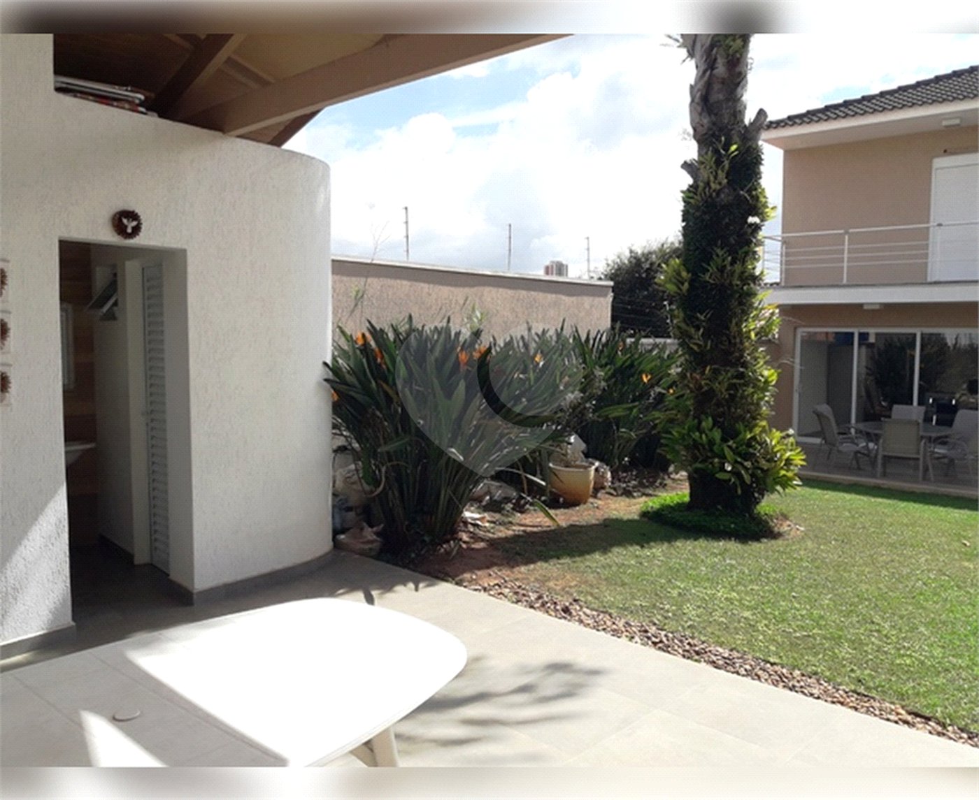 Casa à venda com 4 quartos, sendo 3 suítes, em Santana, São Paulo, SP