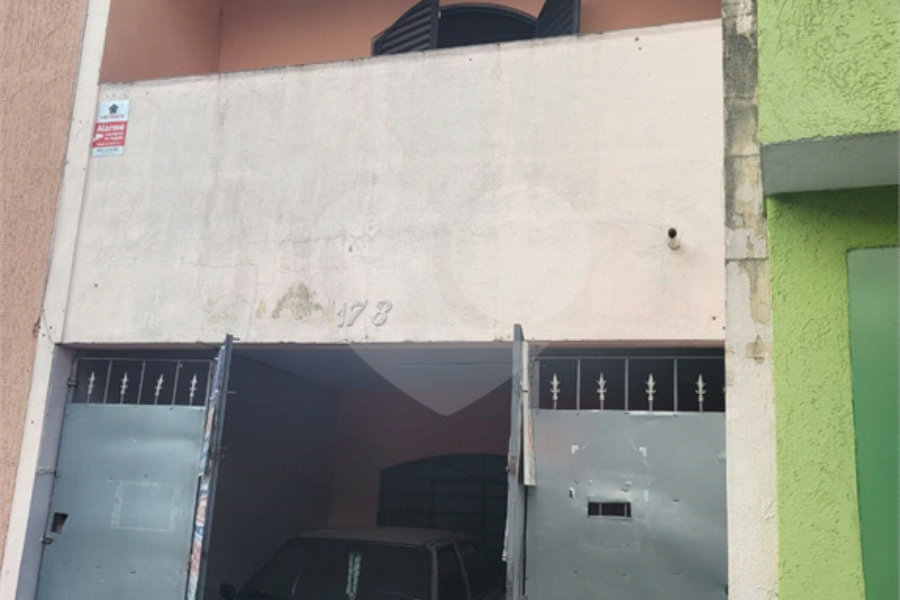 Casa à venda com 2 quartos no condomínio Travessa Salomão Régis Piza,17, São Paulo - SP