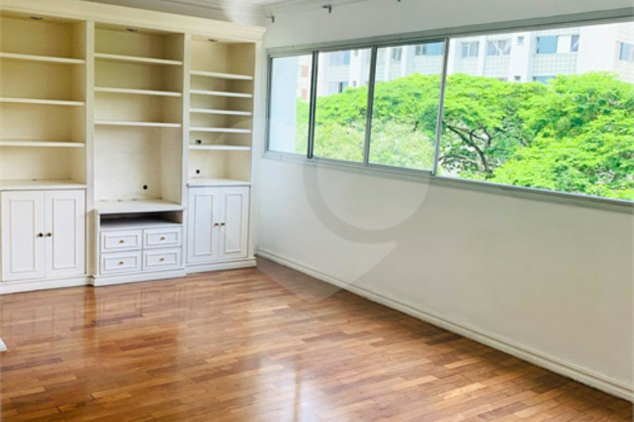 Apartamento à venda com 3 quartos, sendo 1 suíte, em Santana, São Paulo, SP