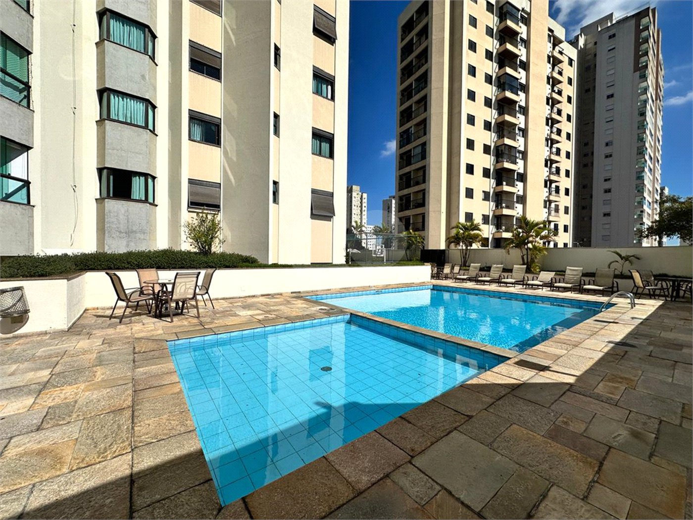 Apartamento à venda com 3 suítes em Santana, São Paulo, SP