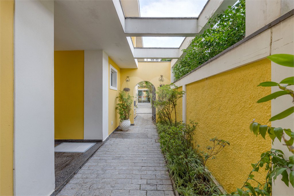 Casa à venda com 4 suítes em Alto da Boa Vista, São Paulo, SP