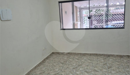 Casa à venda com 2 quartos, sendo 1 suíte,  em Vila Maricy, Guarulhos, SP