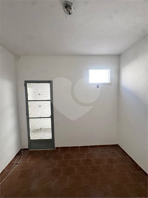 Casa à venda ou para alugar com 1 quarto em Campo Grande, Rio de Janeiro, RJ