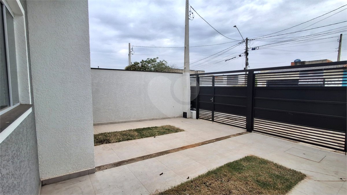 Casa de Vila à venda com 2 quartos em Jardim Santa Marta, Sorocaba, SP