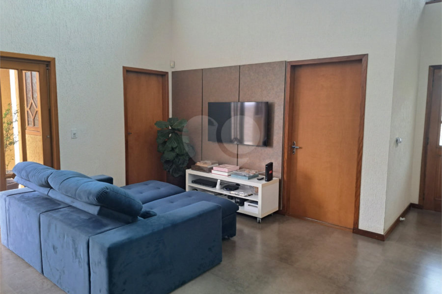 Casa à venda com 3 suítes em Granja Viana, Cotia, SP
