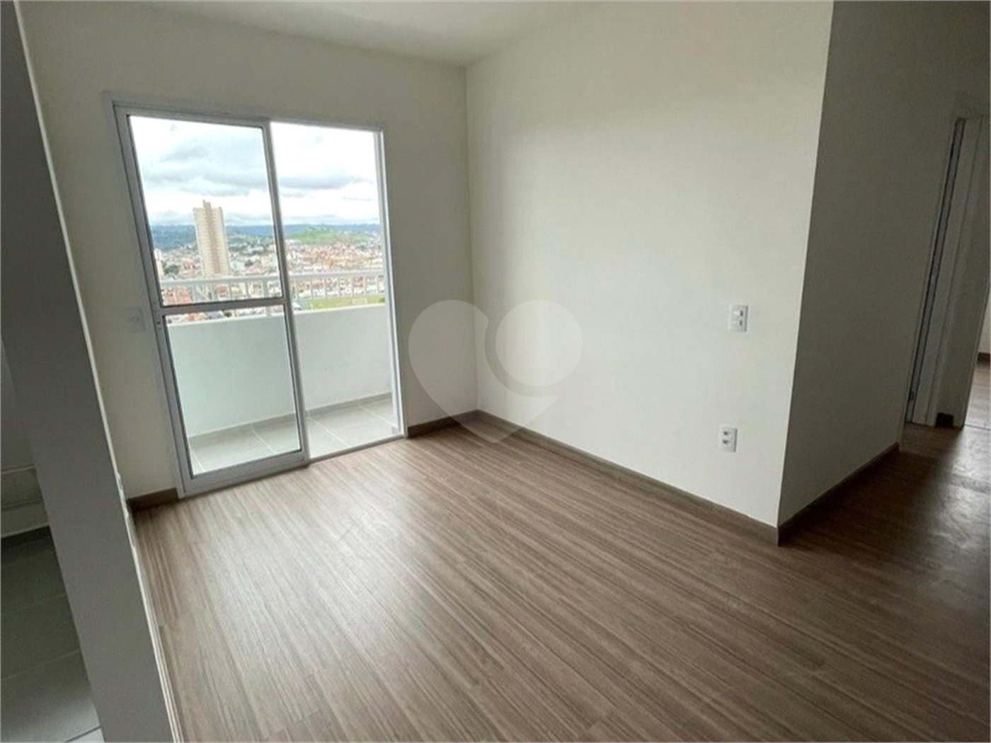 Apartamento à venda com 2 quartos, sendo 1 suíte, em Vila Hortência, Sorocaba, SP