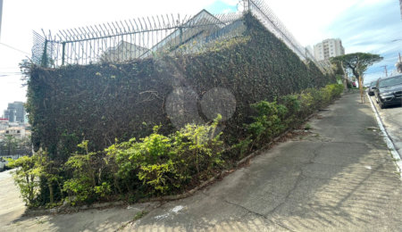 Sobrado à venda com 4 quartos, sendo 1 suíte,  em Vila Guilherme, São Paulo, SP
