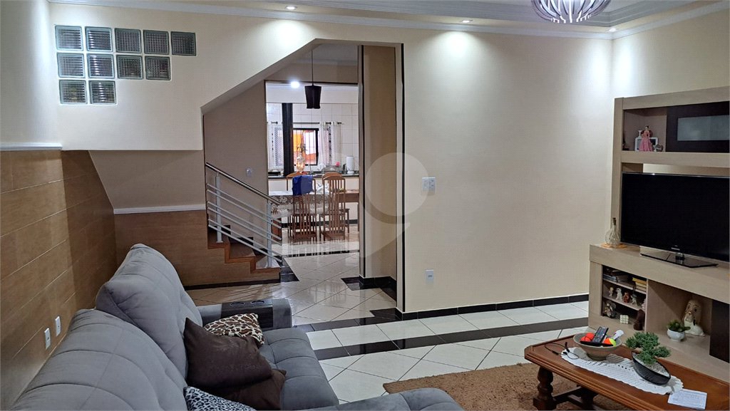 Casa à venda com 3 quartos, sendo 1 suíte,  em Jardim Universo, Mogi das Cruzes, SP