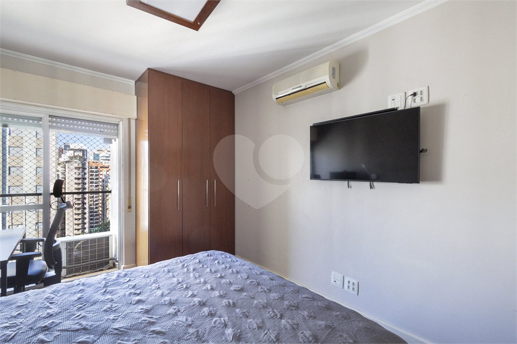 Apartamento à venda com 4 quartos, sendo 2 suítes, em Indianópolis, São Paulo, SP