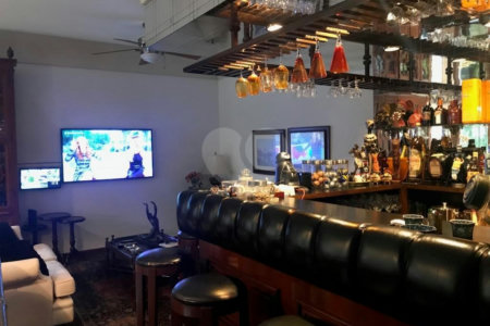 Casa à venda com 5 quartos, sendo 2 suítes,  em Jardim Everest, São Paulo, SP