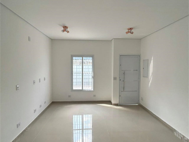Casa para alugar com 2 quartos, sendo 1 suíte,  em Cidade Nova Arujá, Arujá, SP