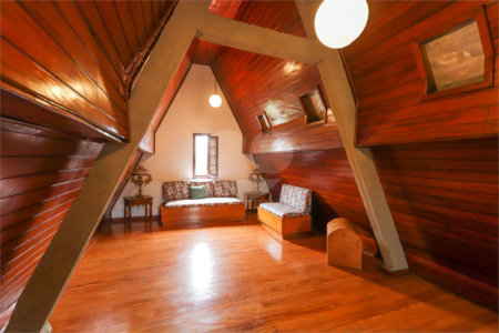 Casa à venda com 4 quartos, sendo 1 suíte, em Jardim Franca, São Paulo, SP