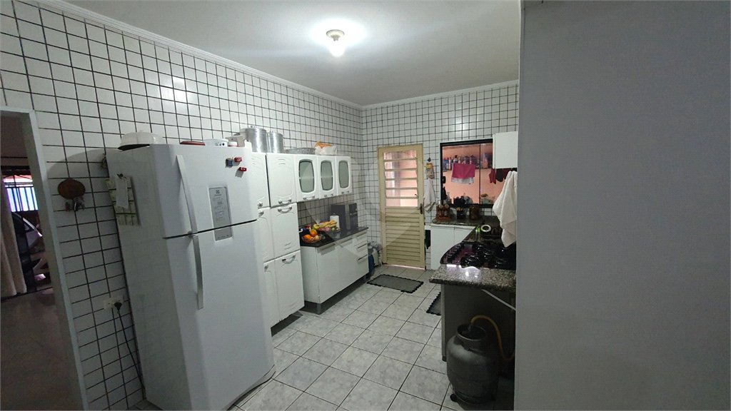 Casa à venda com 4 quartos, sendo 1 suíte,  em Jardim Bonsucesso, Sorocaba, SP
