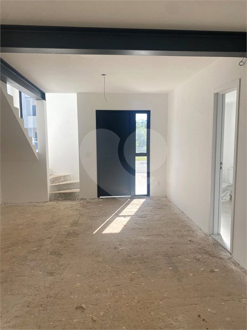 Casa à venda com 2 suítes no condomínio Vila Ilha de Creta, Valinhos - SP