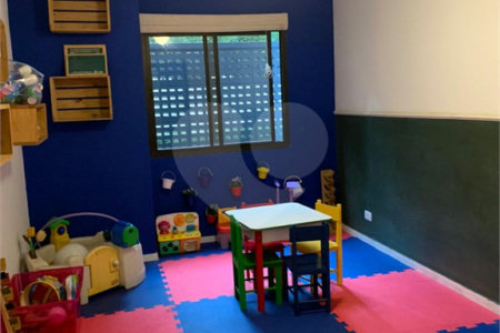Apartamento à venda com 4 quartos, sendo 2 suítes, em Real Parque, São Paulo, SP