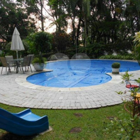 Sobrado à venda com 5 suítes em Morumbi, São Paulo, SP