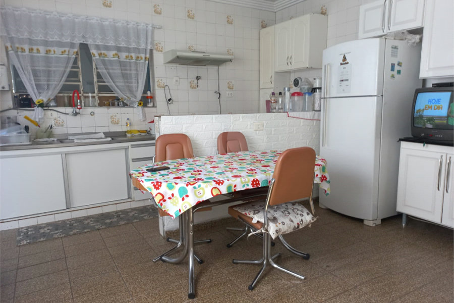 Casa à venda com 3 quartos, sendo 1 suíte, em Lapa, São Paulo, SP