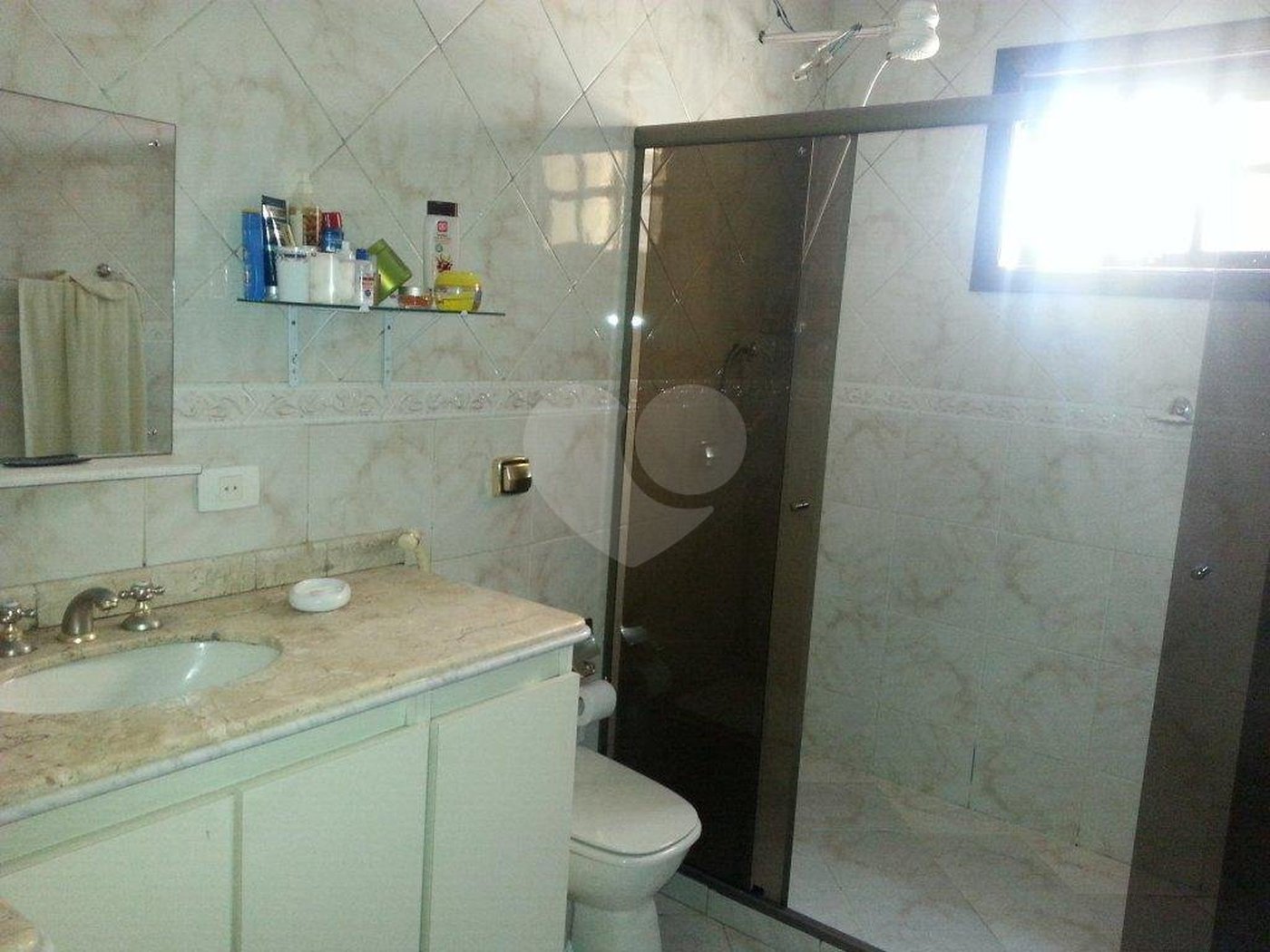 Sobrado à venda ou para alugar com 4 quartos, sendo 1 suíte, em Parada Inglesa, São Paulo, SP
