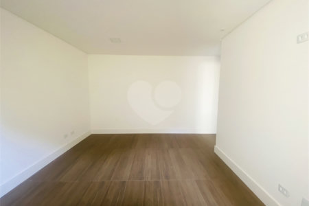 Apartamento à venda com 3 suítes em Baeta Neves, São Bernardo do Campo, SP