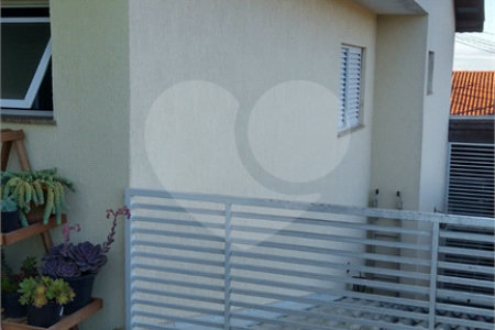 Sobrado à venda com 3 quartos, sendo 1 suíte, em Vila Suissa, Mogi das Cruzes, SP