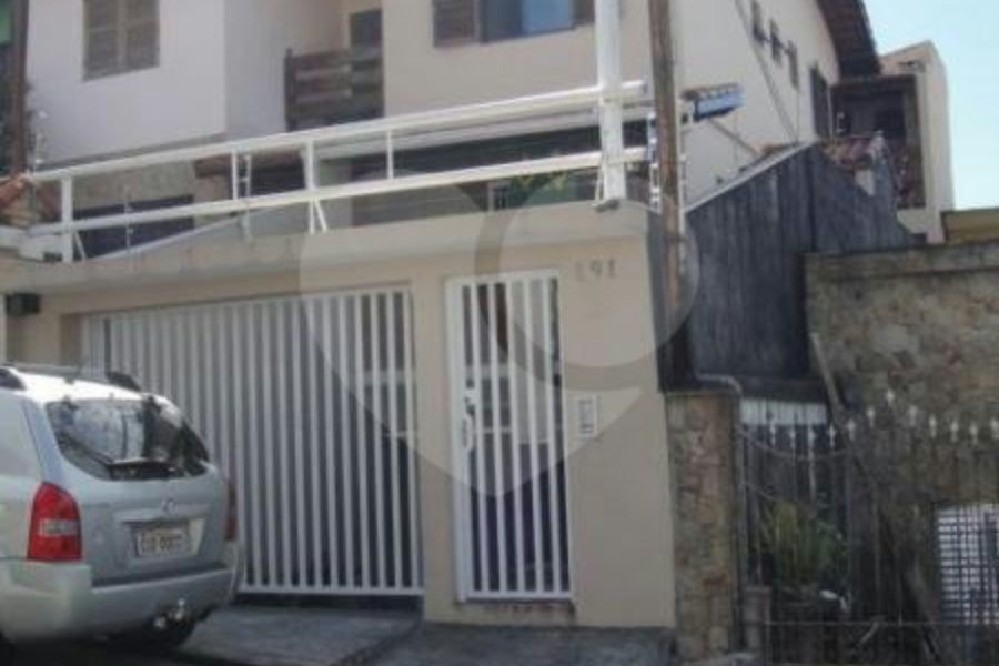 Sobrado à venda com 3 quartos, sendo 2 suítes, em Vila Mazzei, São Paulo, SP