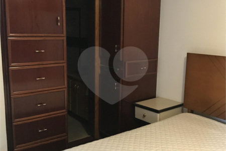 Apartamento à venda com 4 quartos, sendo 1 suíte, em Vila Uberabinha, São Paulo, SP