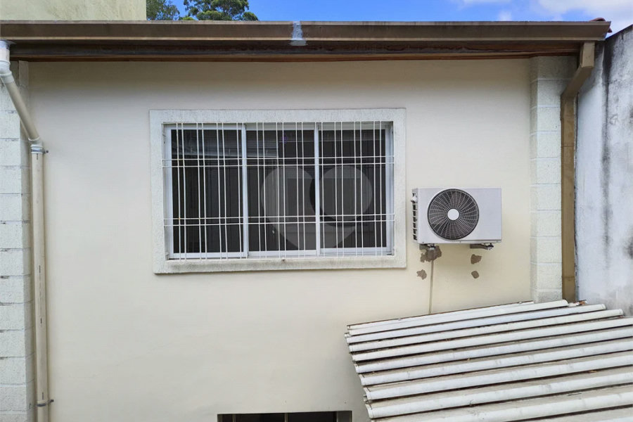 Sobrado à venda com 3 quartos, sendo 1 suíte, em Butantã, São Paulo, SP