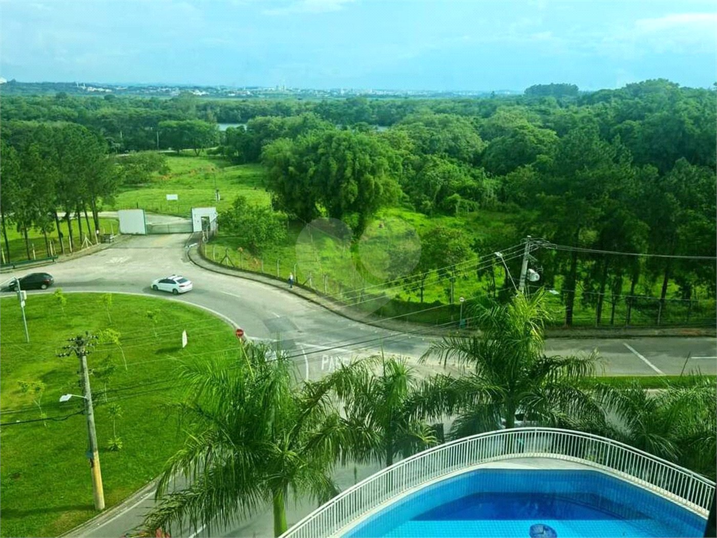 Apartamento para alugar com 3 quartos, sendo 1 suíte, em Loteamento Urbanova Ii, São José dos Campos, SP