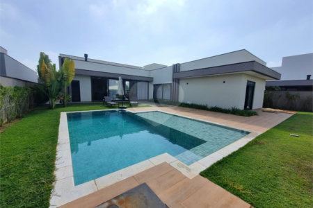 Casa à venda com 4 suítes no condomínio Xapada Park Ytu, Itu - SP