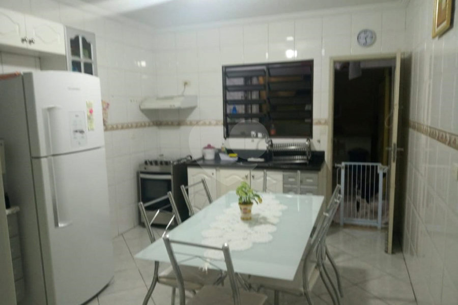 Sobrado à venda com 3 quartos, sendo 1 suíte,  em Vila Medeiros, São Paulo, SP