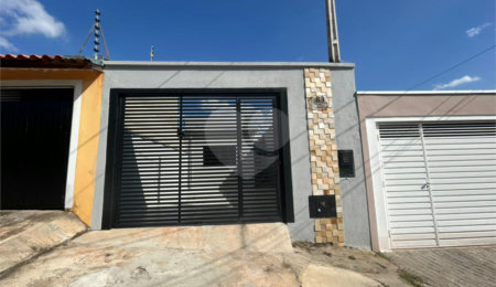 Casa à venda com 2 quartos, sendo 1 suíte,  em Vila Santana, Itapetininga, SP