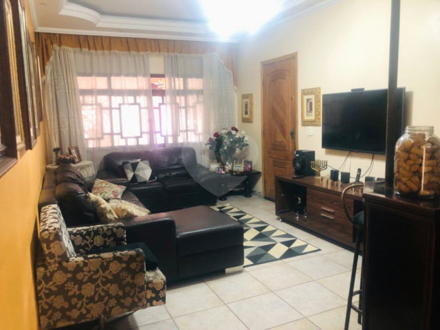 Casa Térrea à venda com 3 quartos, sendo 1 suíte,  em Jardim Brasil (zona Norte), São Paulo, SP