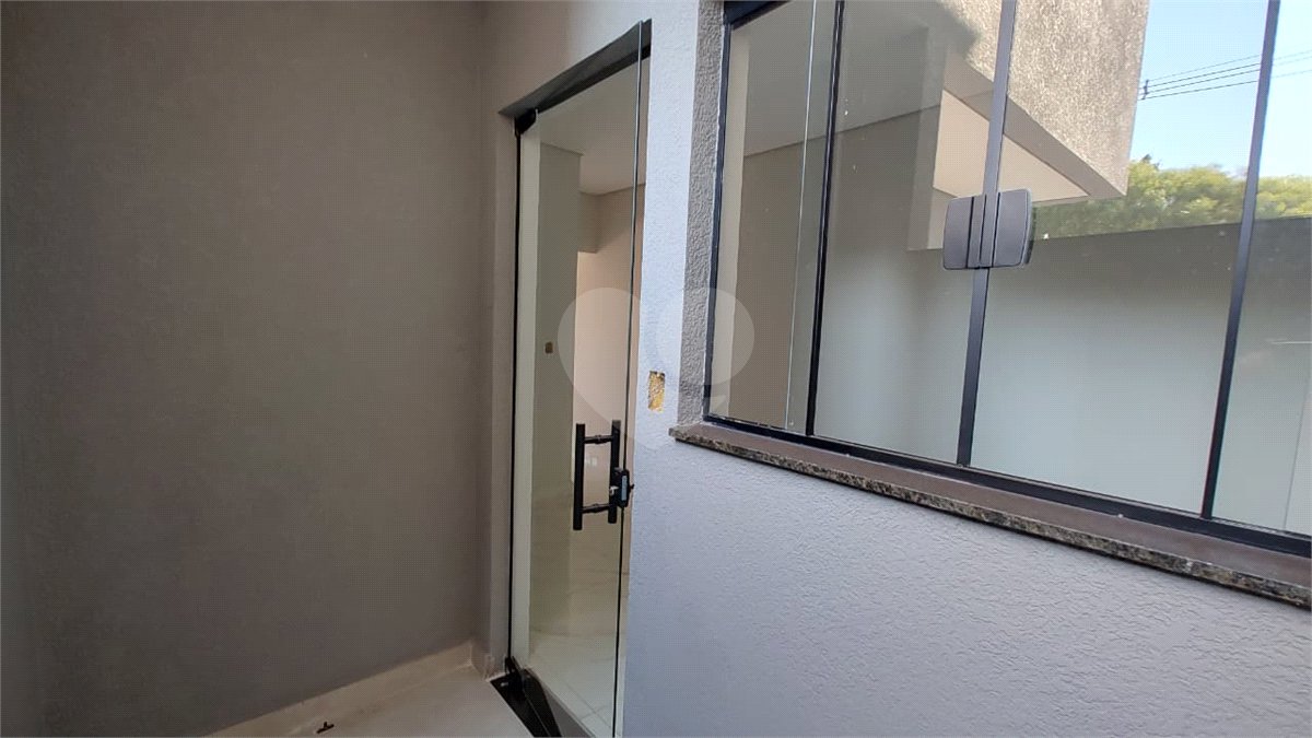 Casa de Vila à venda com 2 quartos em Wanel Ville, Sorocaba, SP