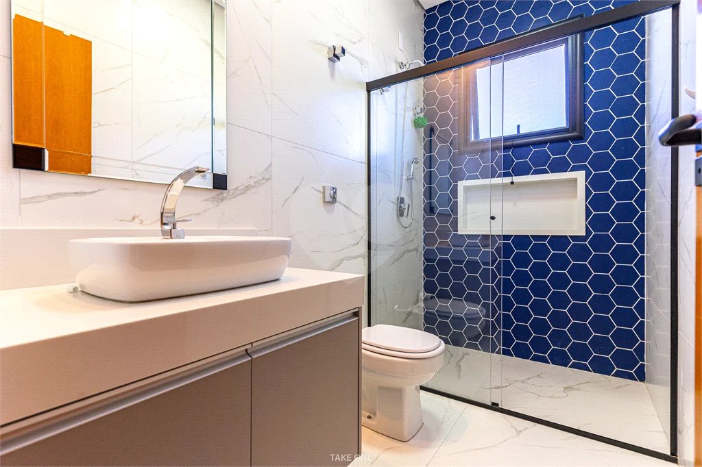 Casa à venda com 4 suítes no condomínio Residencial dos Lagos, Itupeva - SP