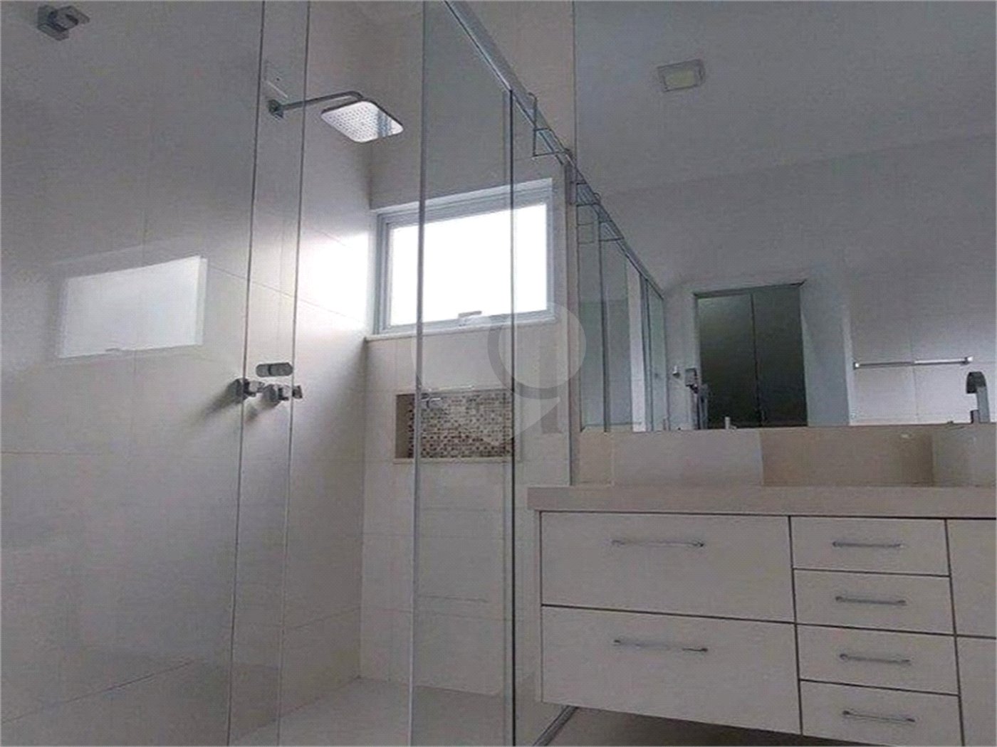 Casa à venda ou para alugar com 3 suítes no condomínio Mont Blanc, Sorocaba - SP