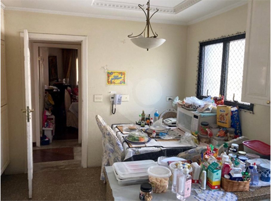 Apartamento à venda com 4 quartos, sendo 2 suítes,  em Moema, São Paulo, SP