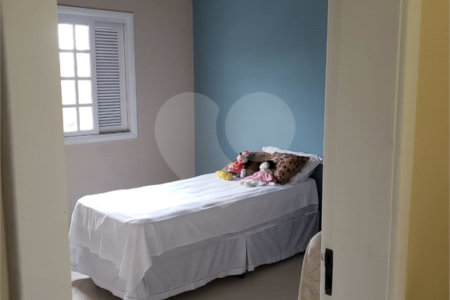 Casa à venda com 6 quartos, sendo 3 suítes, em Alto Ipiranga, Mogi das Cruzes, SP