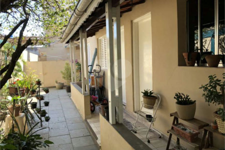 Casa Térrea à venda com 3 quartos, sendo 1 suíte, em Santana, São Paulo, SP