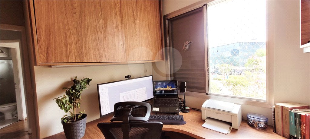 Apartamento à venda com 3 quartos, sendo 1 suíte, em Vila Isa, São Paulo, SP