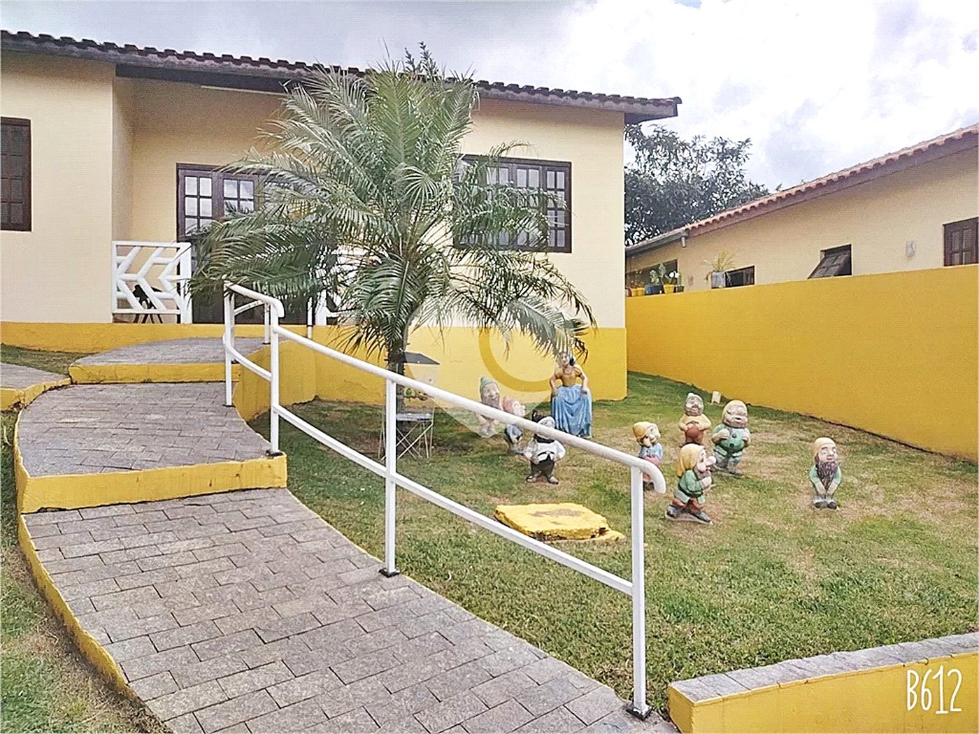 Casa à venda com 4 quartos, sendo 3 suítes, em Luiz Fagundes, Mairiporã, SP