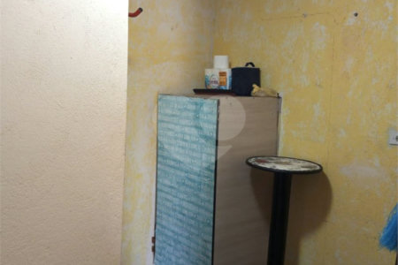 Casa de Vila à venda com 3 quartos em Jardim Santa Cruz, Salto, SP